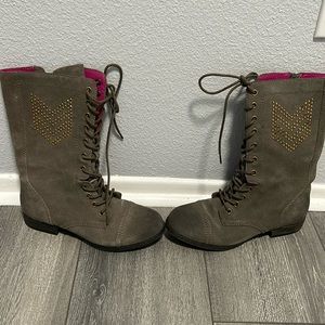 Betsey Johnson Suede Boots Size 7